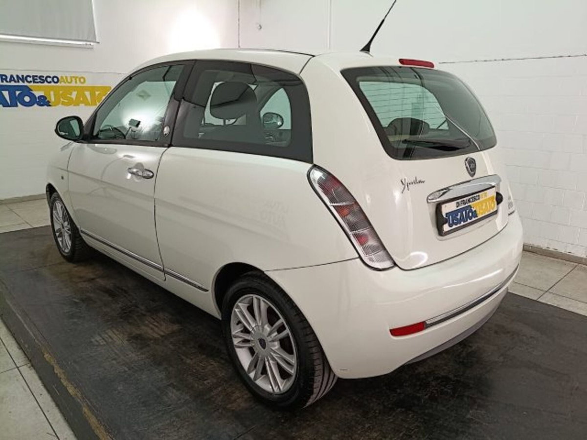 Lancia Ypsilon 1.4 Platinum Ecochic GPL (4)