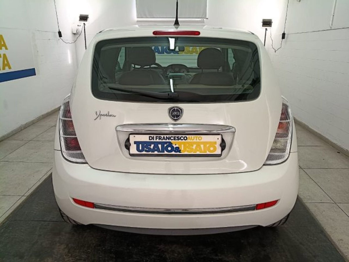 Lancia Ypsilon 1.4 Platinum Ecochic GPL (5)