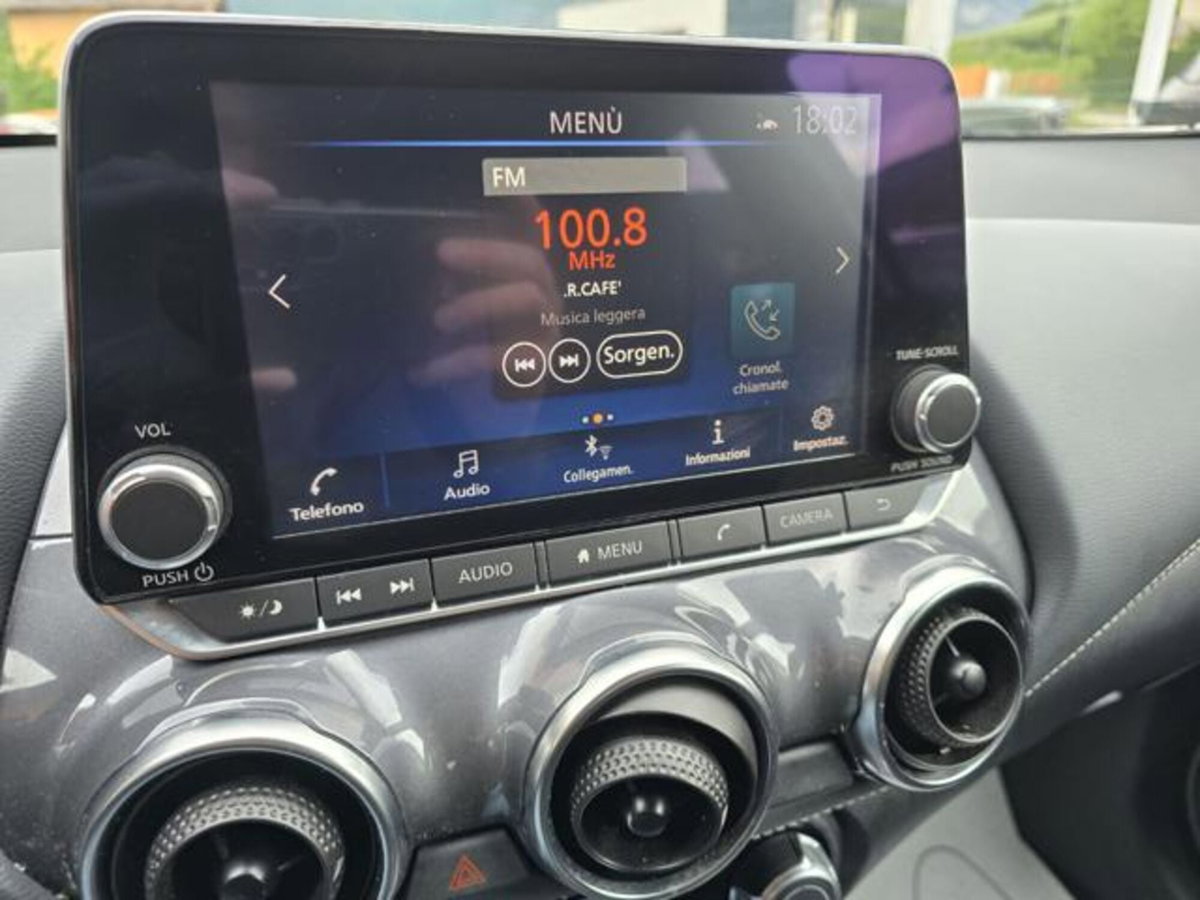 Nissan Juke 1.0 dig-t N-Connecta 114cv (15)