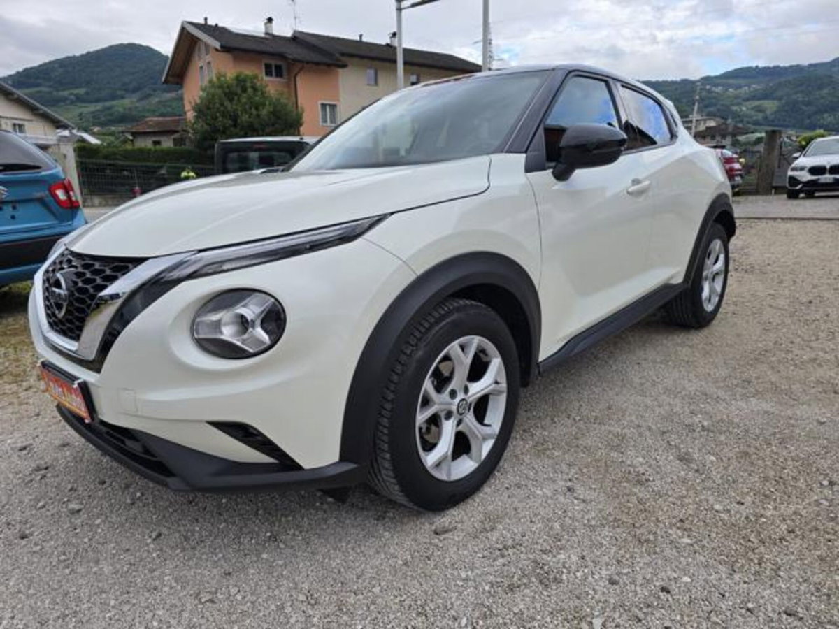 Nissan Juke 1.0 dig-t N-Connecta 114cv (2)