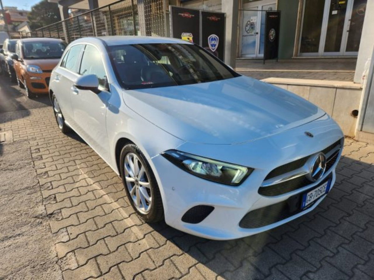 Mercedes-Benz Classe A Sedan 180 d Automatic 4p. Sport