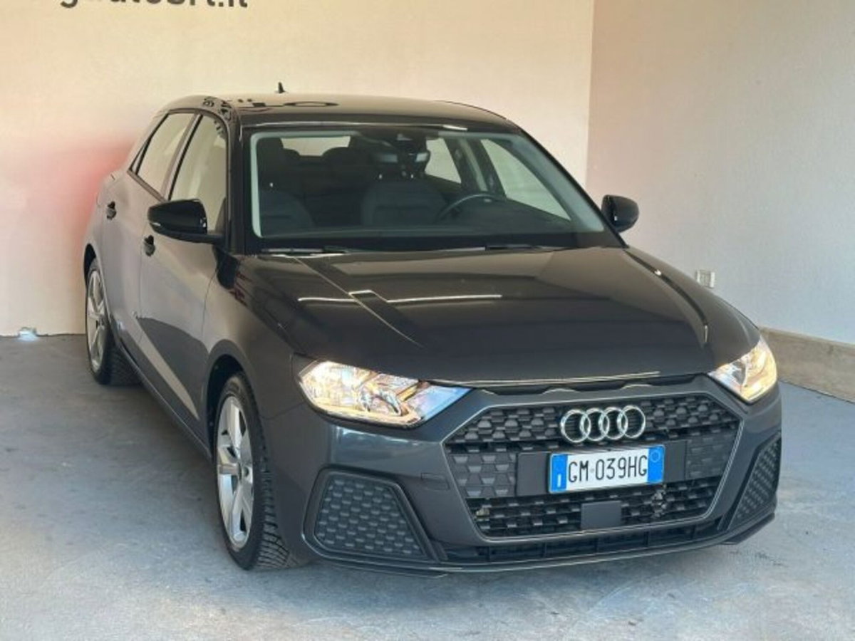 Audi A1 Sportback Sportback 30 1.0 tfsi Business 110cv s-tronic (2)