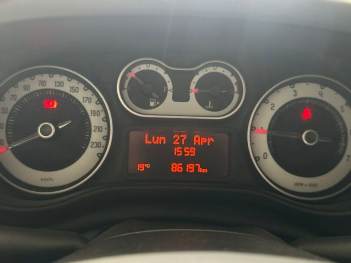 Fiat 500L 1.3 Multijet 95 CV Dualogic Trekking (8)