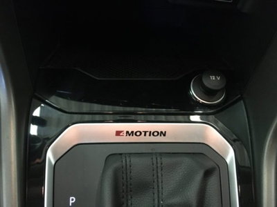 Volkswagen T-Roc 2.0 tdi R-Line 4motion 150cv dsg (13)