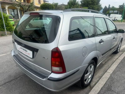 Ford Focus Station Wagon 1.8 TDCi (100CV) cat SW Zetec (7)