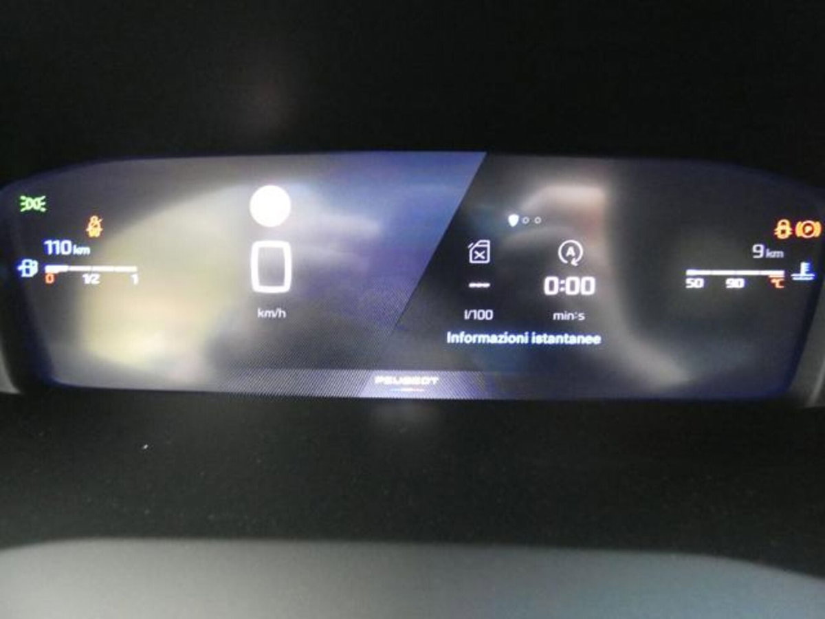 Peugeot 208 1.2 puretech Active s&s 100cv (14)