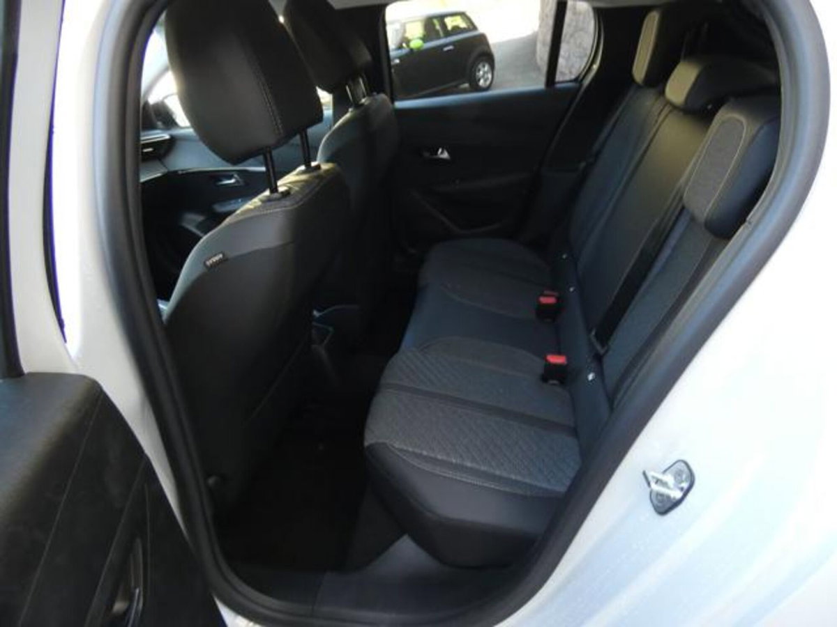 Peugeot 208 1.2 puretech Active s&s 100cv (18)