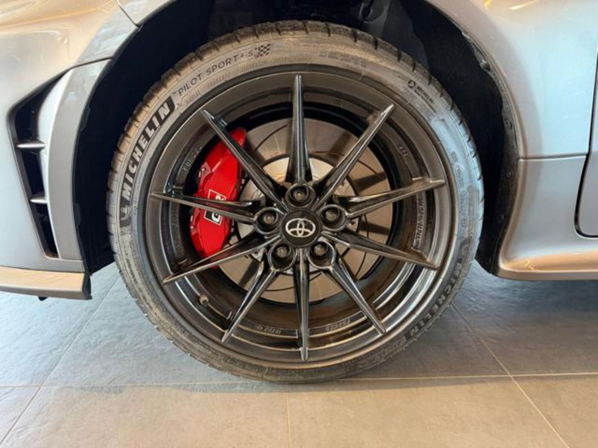 Toyota GR Yaris 1.6 Circuit imt-6 (6)