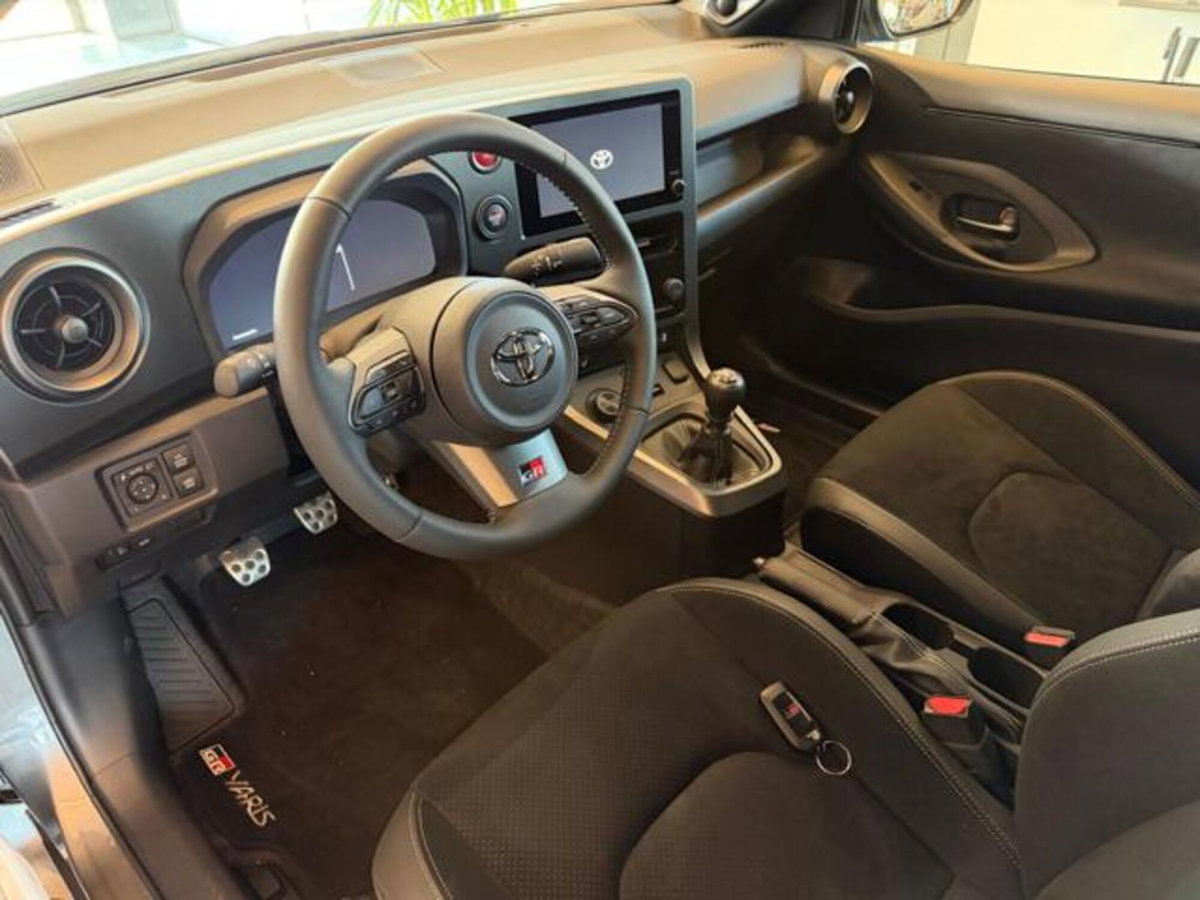 Toyota GR Yaris 1.6 Circuit imt-6 (8)