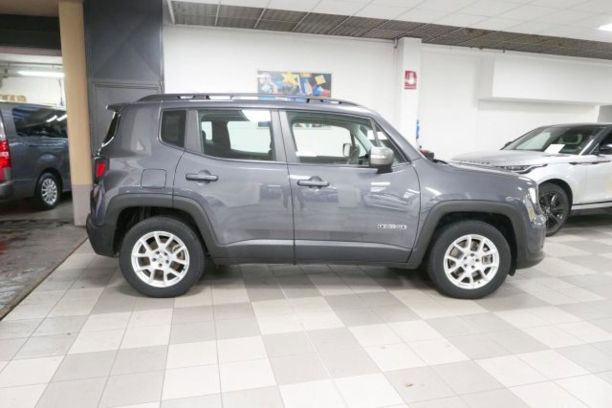 Jeep Renegade 1.3 T4 190CV PHEV 4xe AT6 Limited (3)