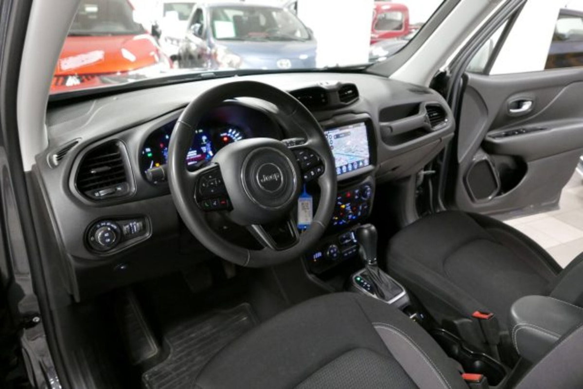 Jeep Renegade 1.3 T4 190CV PHEV 4xe AT6 Limited (7)
