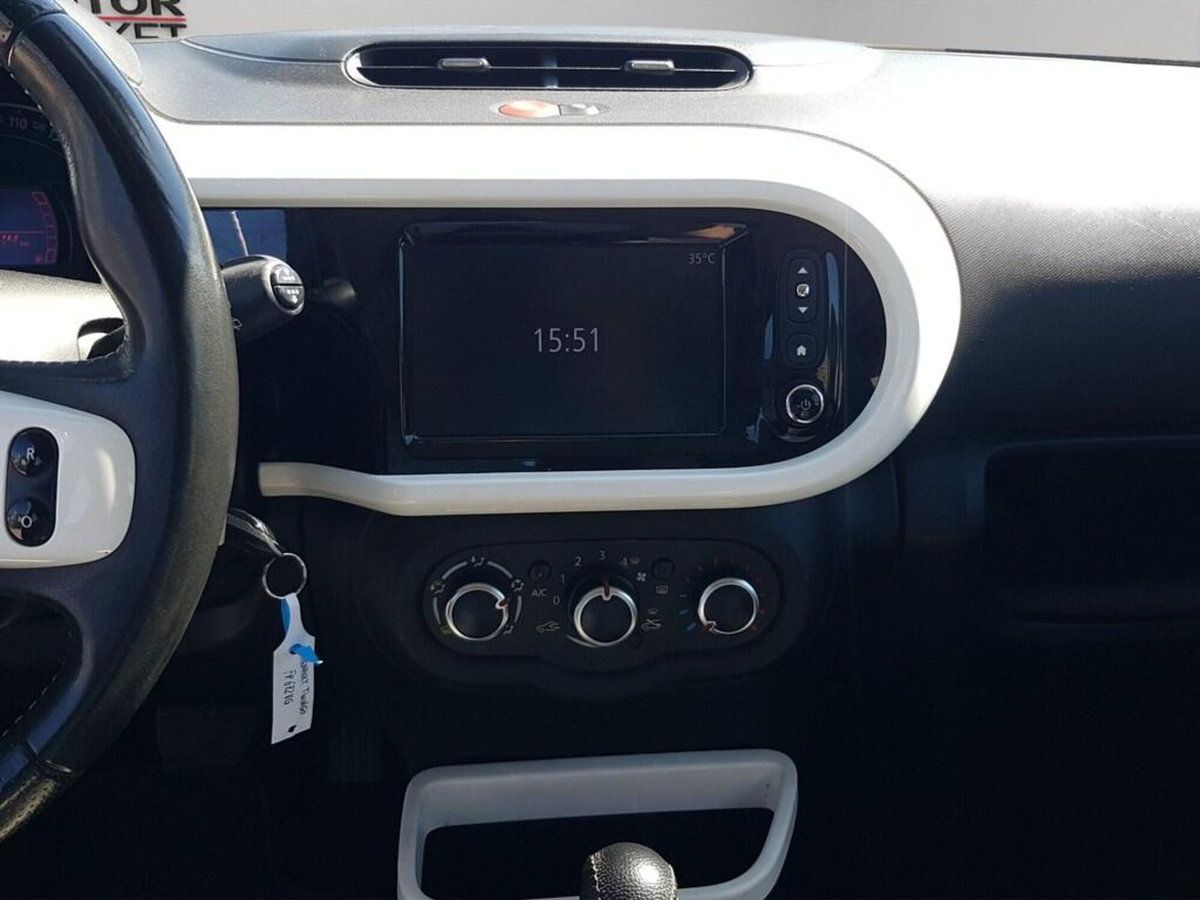 Renault Twingo TCe 90 CV EDC Lovely (12)