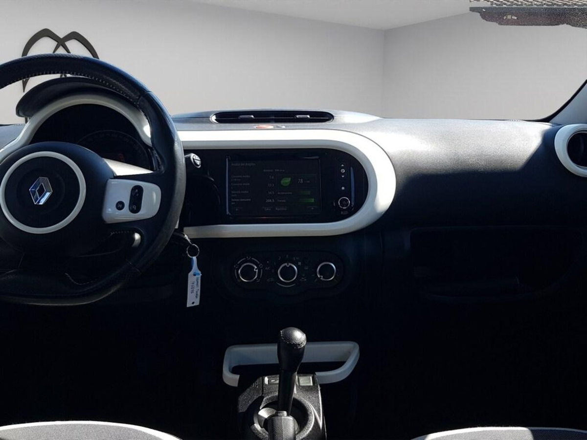 Renault Twingo TCe 90 CV EDC Lovely (14)
