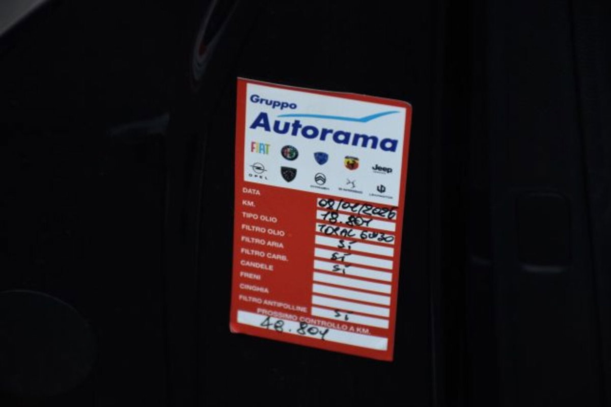Peugeot 2008 BlueHDi 130 S&S EAT8 Allure Pack (14)