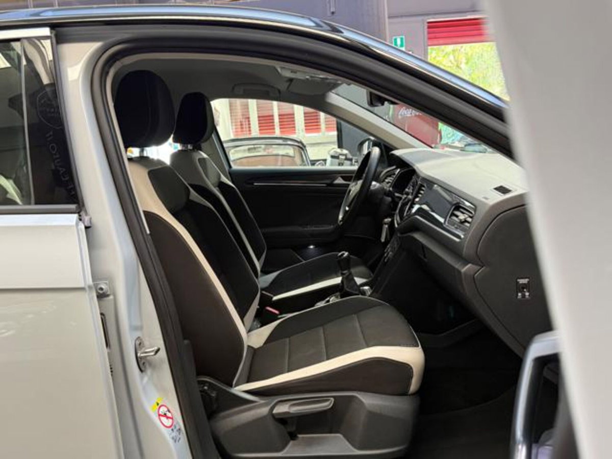 Volkswagen T-Roc 2.0 TDI SCR 4MOTION Advanced BlueMotion Technology (12)