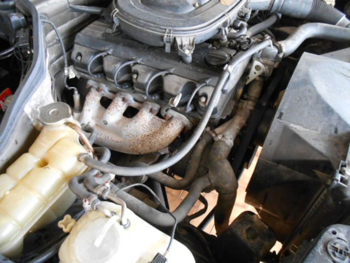 Mercedes-Benz 200 200 E cat (11)