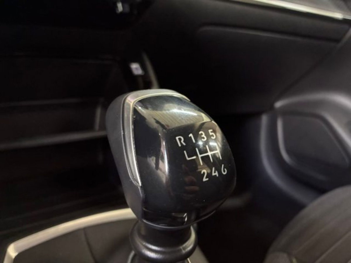 Peugeot 208 1.2 puretech Active s&s 100cv (10)