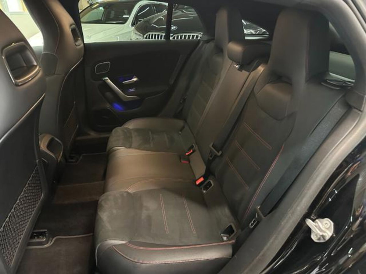 Mercedes-Benz CLA Shooting Brake 250 Automatic 4Matic Shooting Brake Business (11)