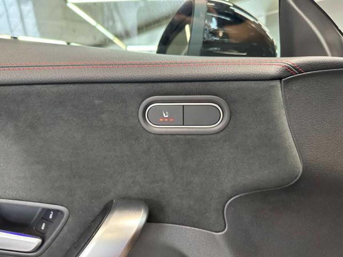 Mercedes-Benz CLA Shooting Brake 250 Automatic 4Matic Shooting Brake Business (14)