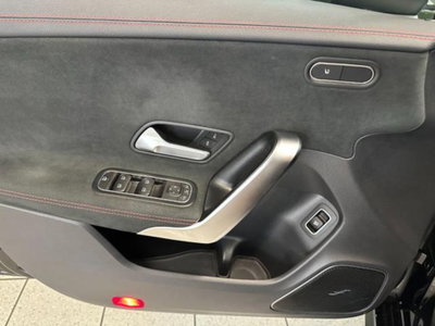 Mercedes-Benz CLA Shooting Brake 250 Automatic 4Matic Shooting Brake Business (17)