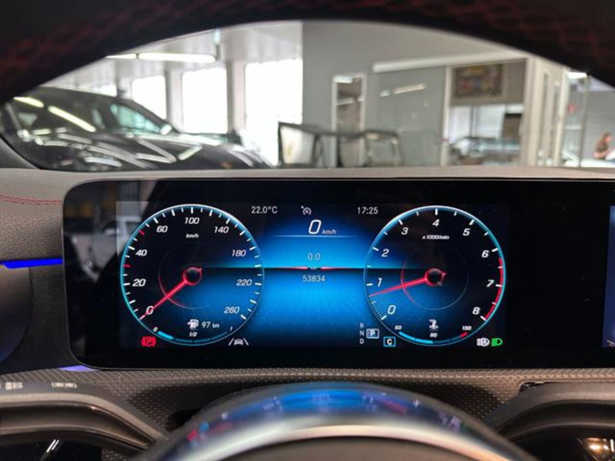 Mercedes-Benz CLA Shooting Brake 250 Automatic 4Matic Shooting Brake Business (7)