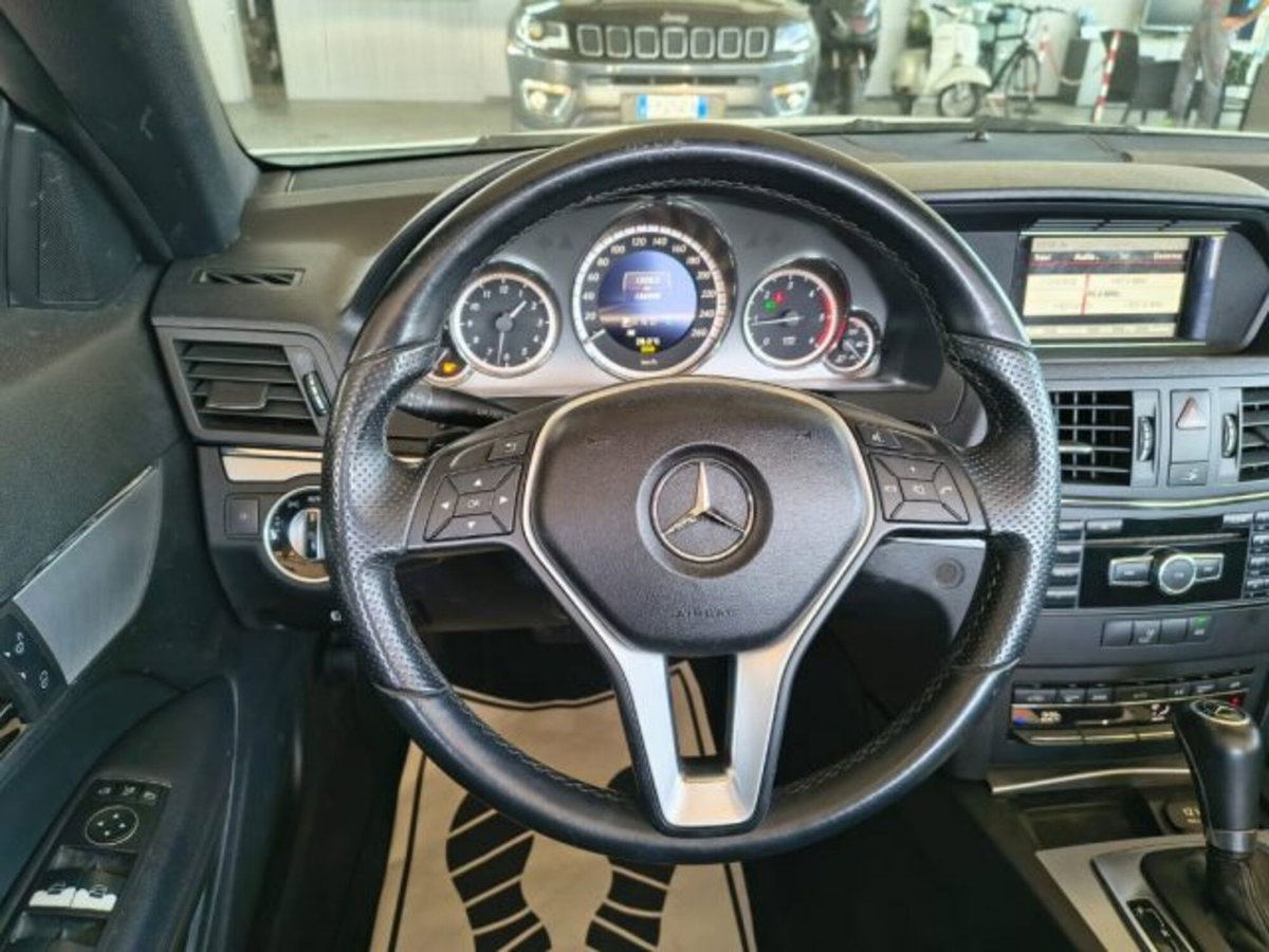 Mercedes-Benz Classe E Cabrio 220 CDI Cabrio BlueEFFICIENCY (10)