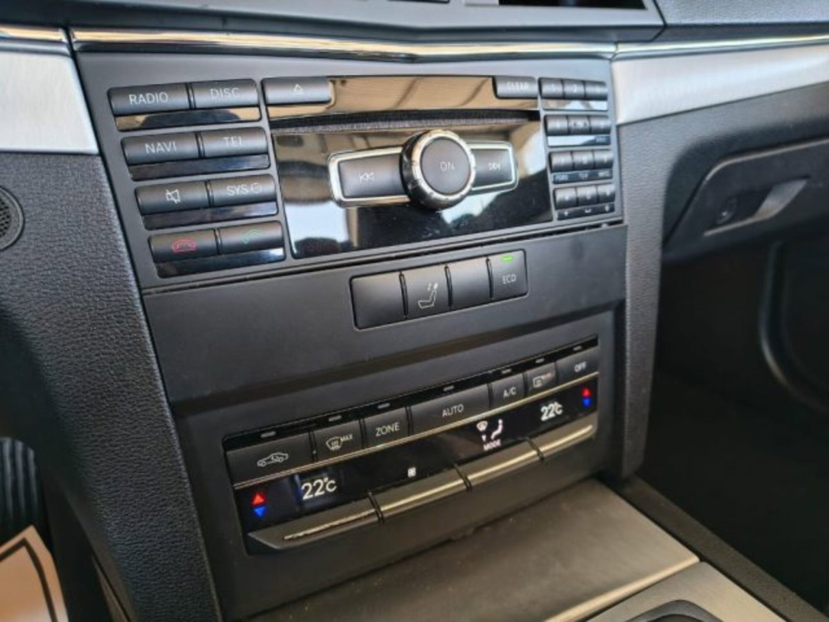 Mercedes-Benz Classe E Cabrio 220 CDI Cabrio BlueEFFICIENCY (13)