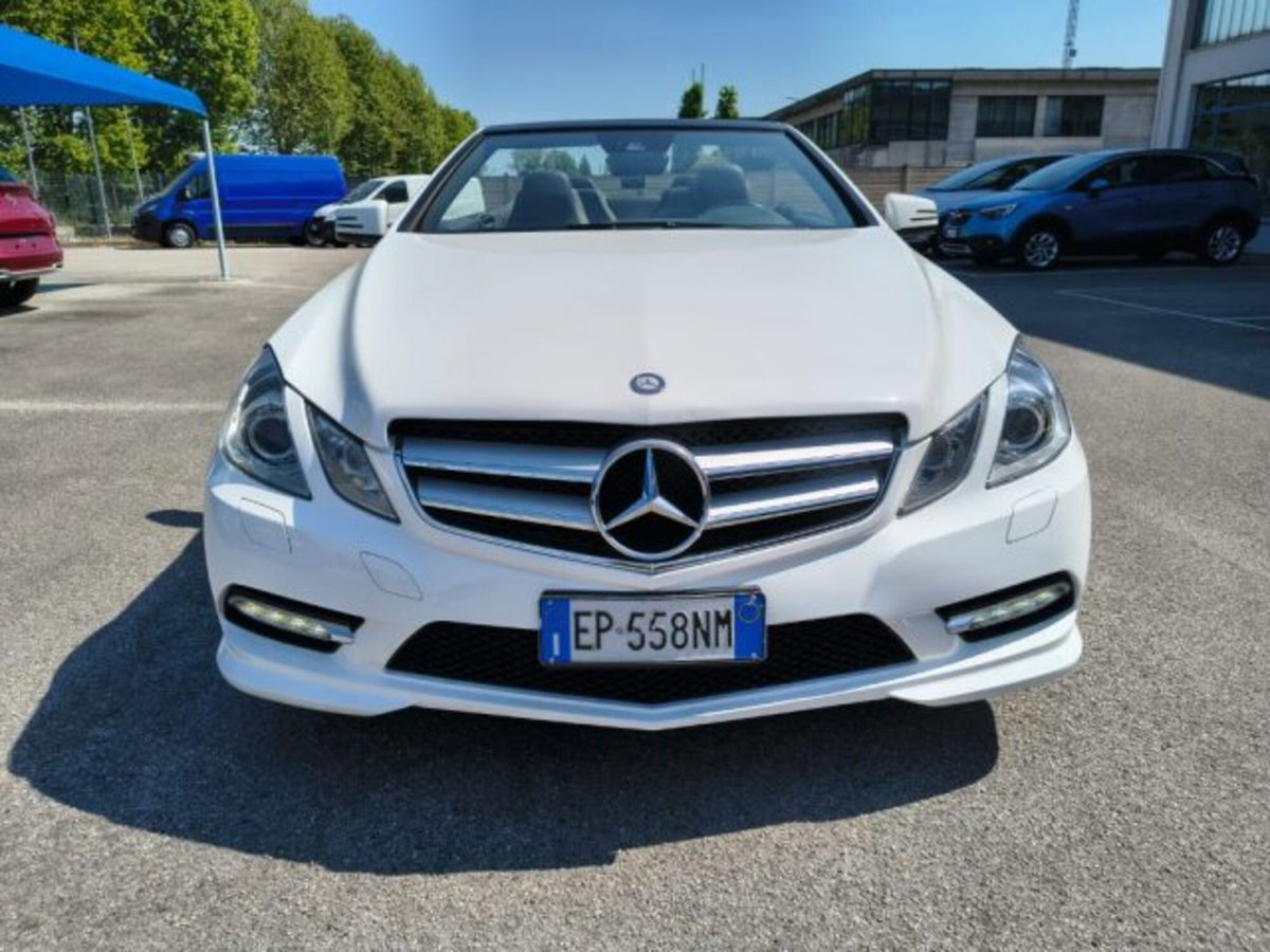 Mercedes-Benz Classe E Cabrio 220 CDI Cabrio BlueEFFICIENCY (2)
