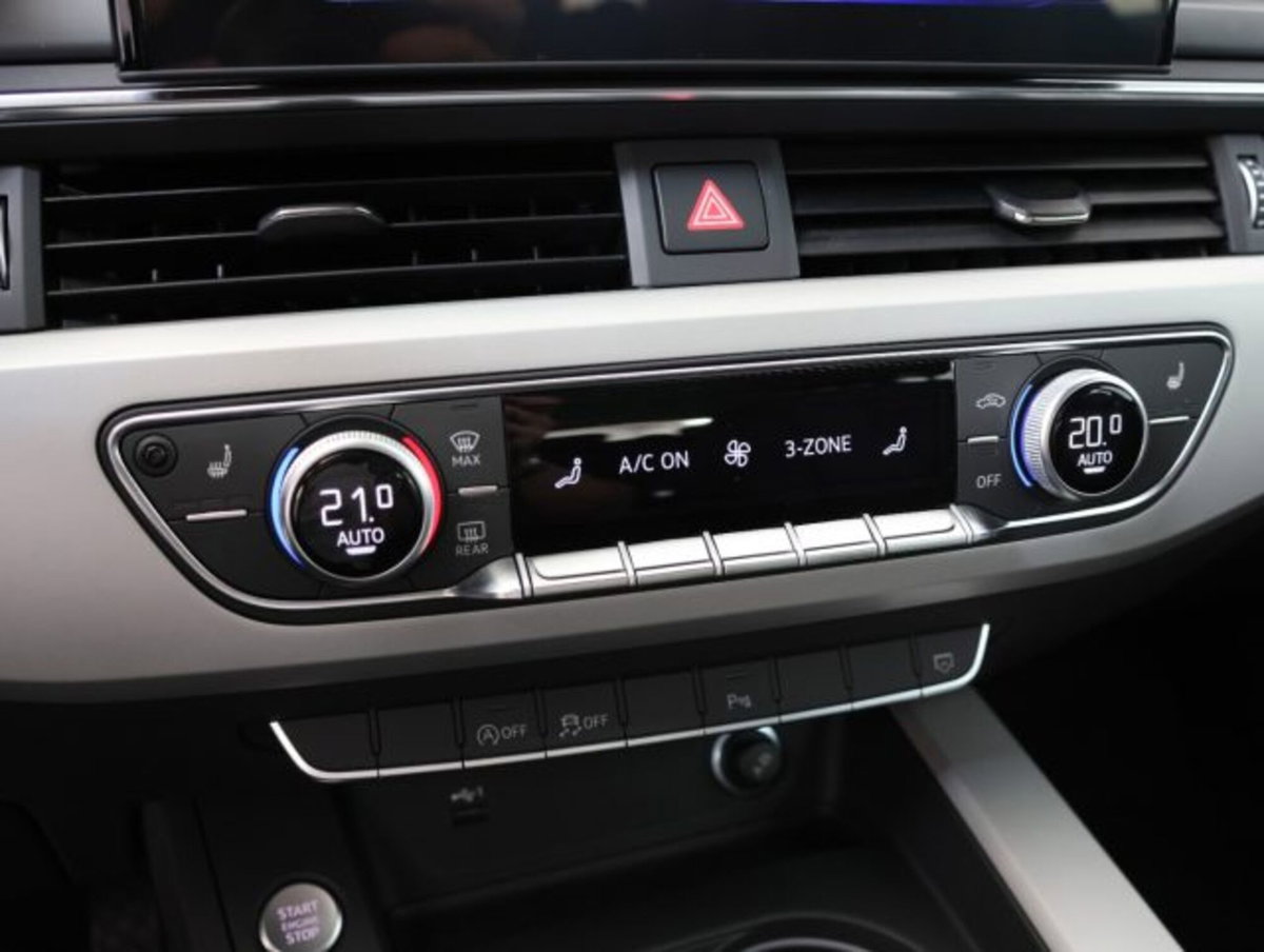 Audi A4 Avant 35 TFSI S tronic S line edition (18)