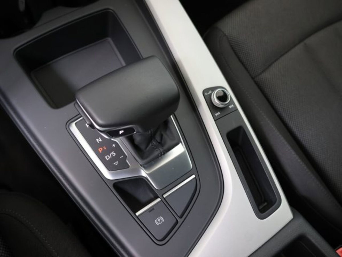 Audi A4 Avant 35 TFSI S tronic S line edition (19)