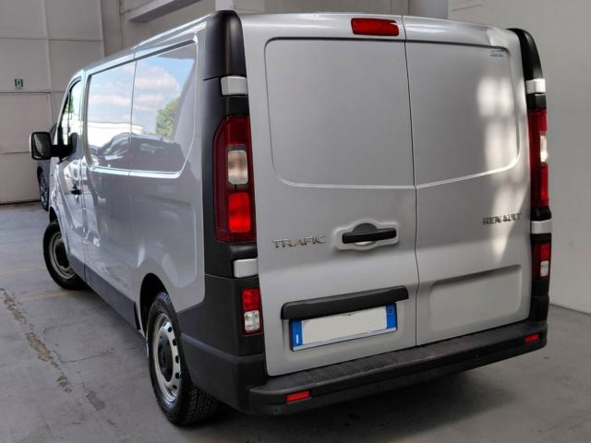 Renault Trafic Furgone T27 2.0 dCi 120CV PC-TN Furgone Ice Plus (8)