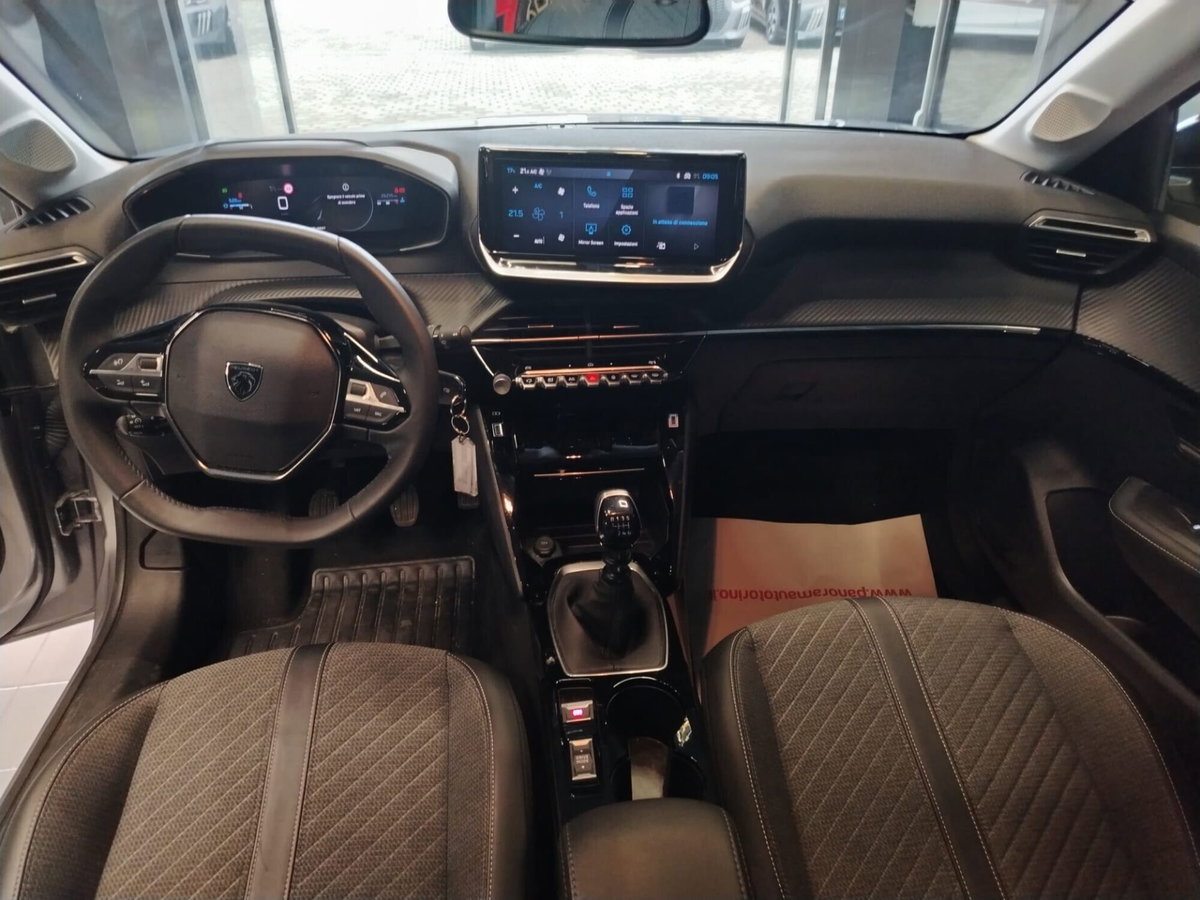 Peugeot 208 PureTech 100 Stop&Start 5 porte Allure (9)
