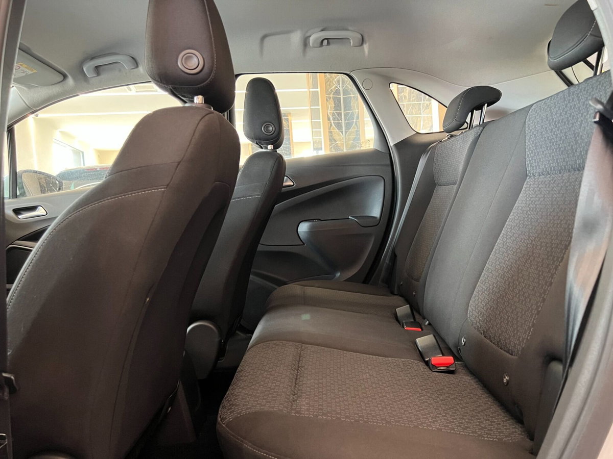 Opel Crossland X 1.5 ECOTEC D 102 CV Start&Stop Design Line (10)