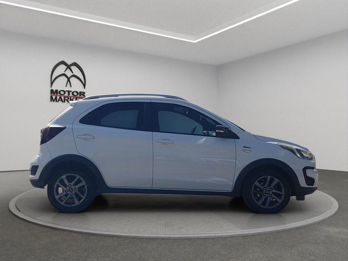 Ford Focus 1.5 EcoBlue 95 CV 5p. Plus (4)