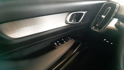 Volvo XC40 T5 Recharge Plug-in Hybrid automatico Core (10)