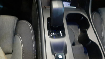 Volvo XC40 T5 Recharge Plug-in Hybrid automatico Core (11)
