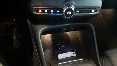 Volvo XC40 T5 Recharge Plug-in Hybrid automatico Core (12)