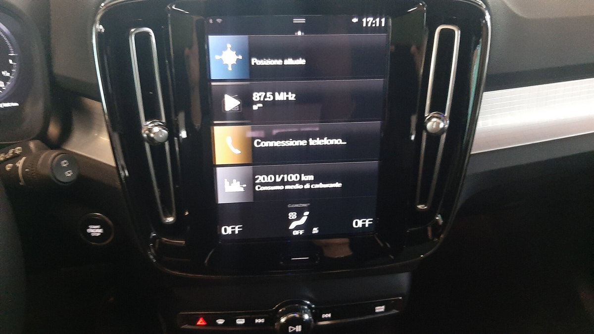 Volvo XC40 T5 Recharge Plug-in Hybrid automatico Core (13)
