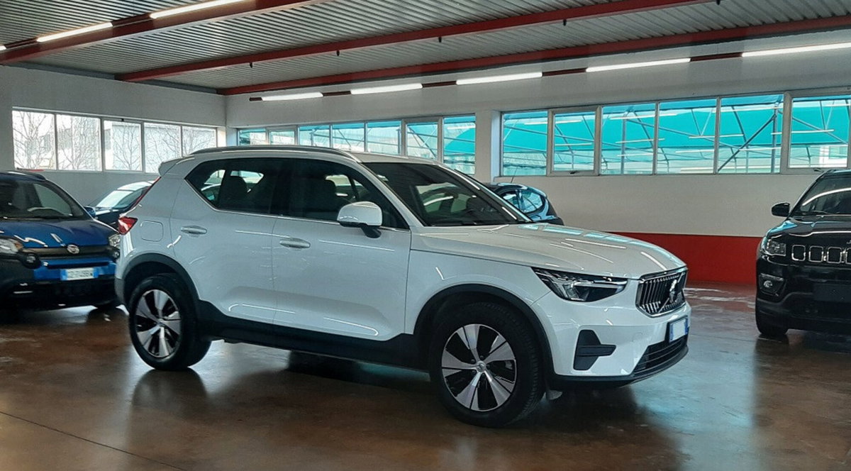 Volvo XC40 T5 Recharge Plug-in Hybrid automatico Core (2)