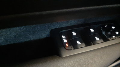 Volvo XC40 T5 Recharge Plug-in Hybrid automatico Core (20)
