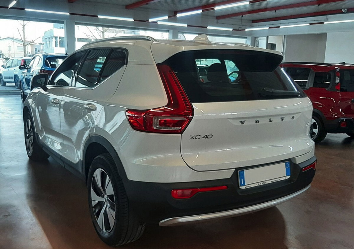 Volvo XC40 T5 Recharge Plug-in Hybrid automatico Core (3)