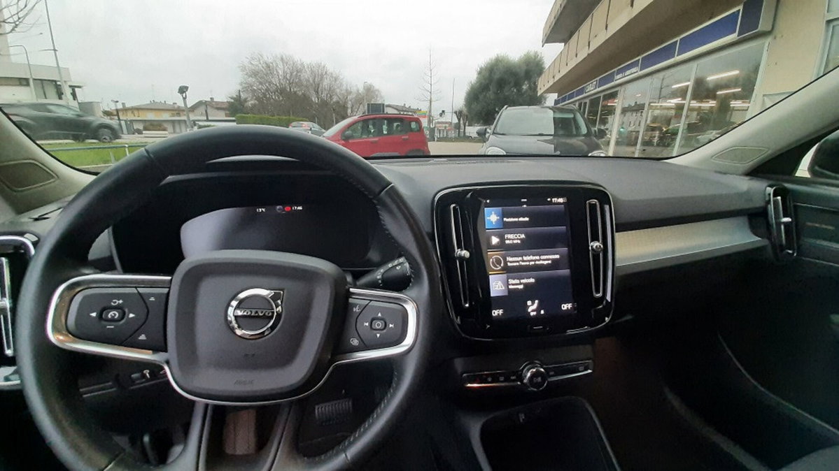 Volvo XC40 T5 Recharge Plug-in Hybrid Inscription Expression (11)