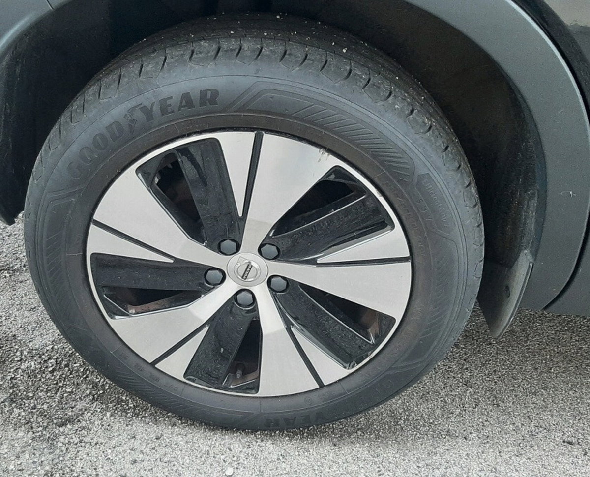 Volvo XC40 T5 Recharge Plug-in Hybrid Inscription Expression (6)