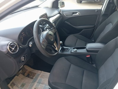Mercedes-Benz Classe B 200 CDI BlueEFFICIENCY Executive (18)