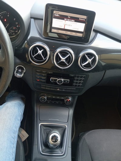 Mercedes-Benz Classe B 200 CDI BlueEFFICIENCY Executive (19)