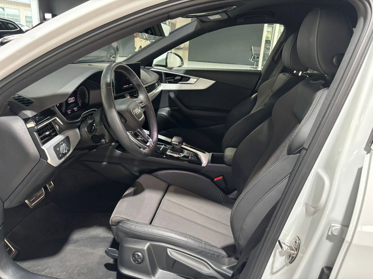 Audi A4 Avant 40 TDI quattro S tronic S line edition (10)
