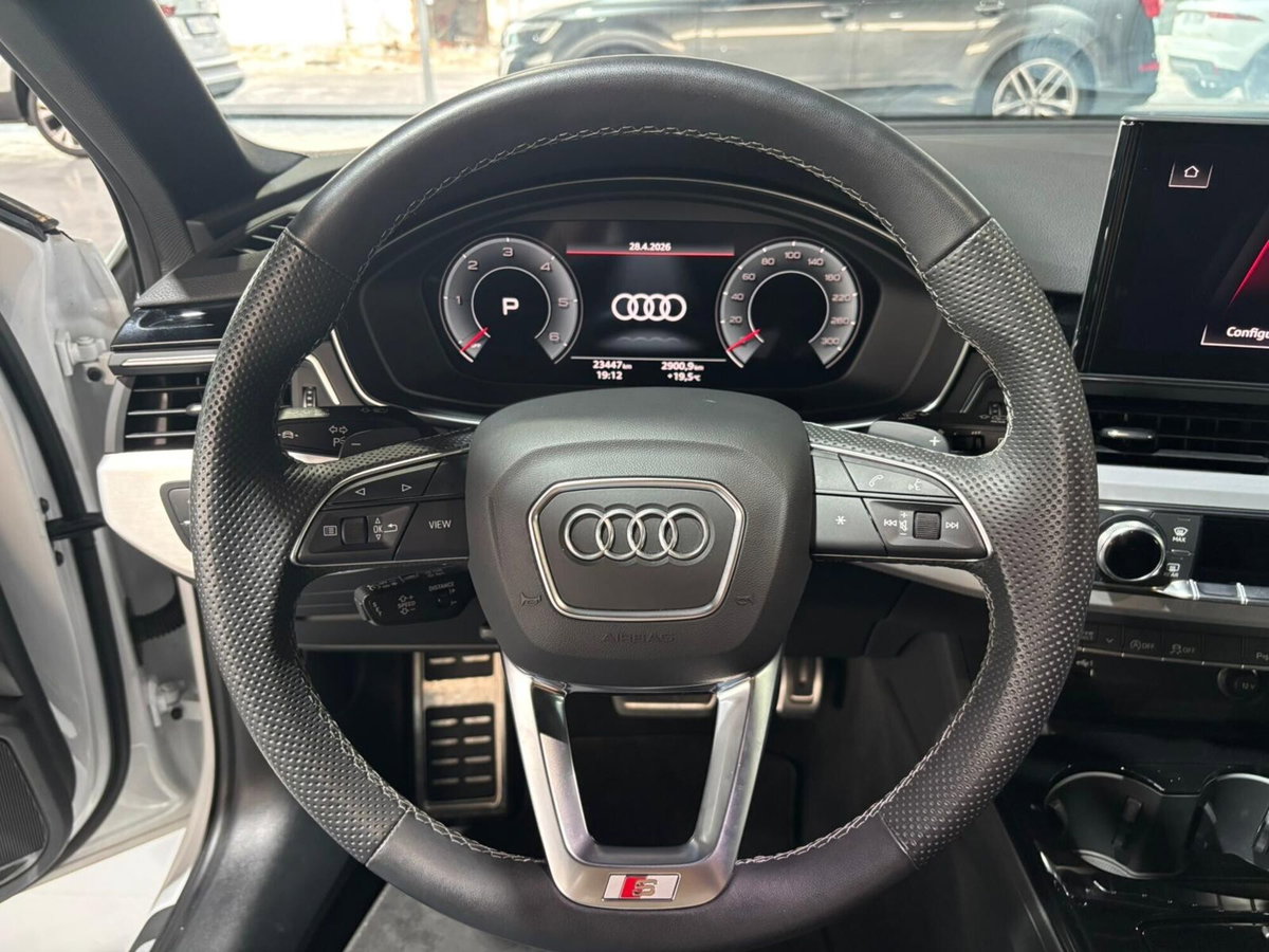 Audi A4 Avant 40 TDI quattro S tronic S line edition (12)