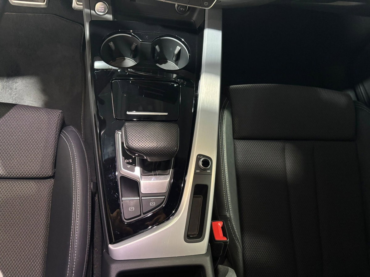 Audi A4 Avant 40 TDI quattro S tronic S line edition (16)