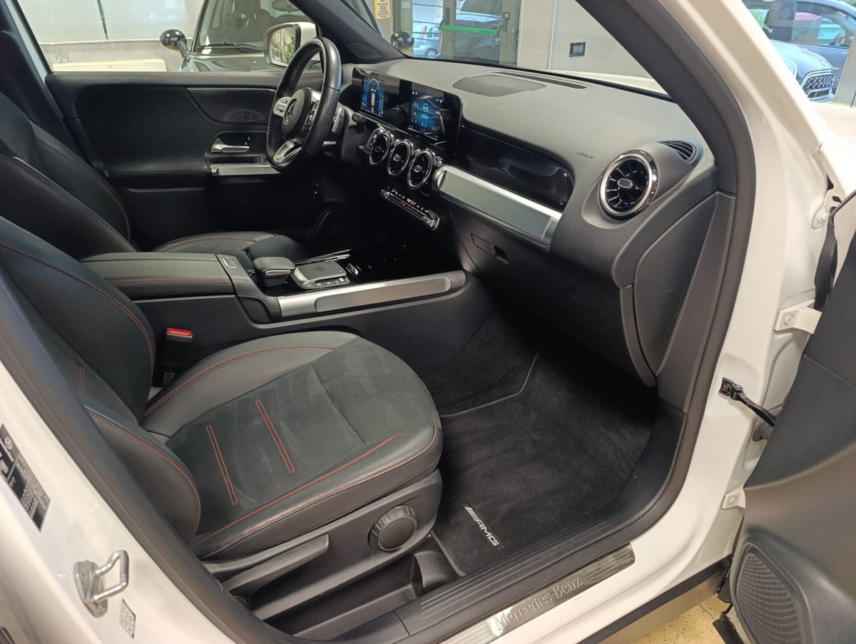 Mercedes-Benz GLB 200 d Automatic 4Matic Premium (17)