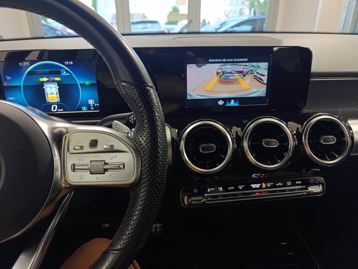 Mercedes-Benz GLB 200 d Automatic 4Matic Premium (19)
